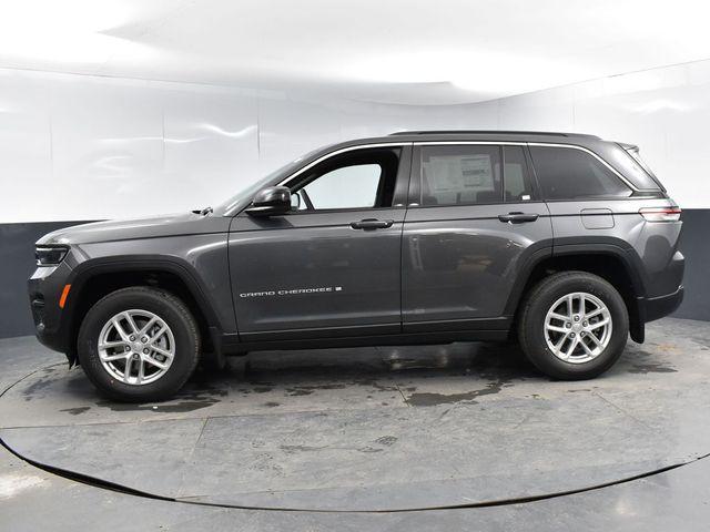 new 2025 Jeep Grand Cherokee car, priced at $40,222