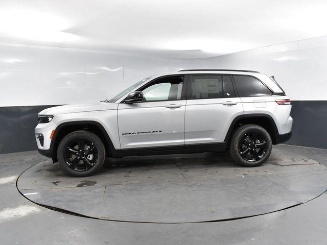 new 2025 Jeep Grand Cherokee car, priced at $44,530