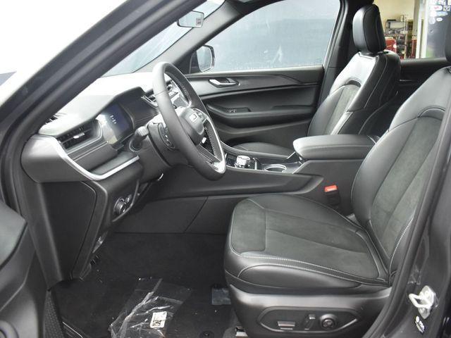 new 2025 Jeep Grand Cherokee L car, priced at $45,619