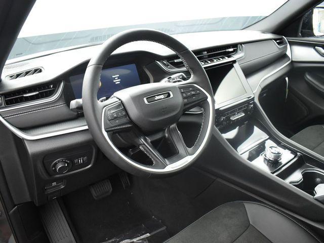 new 2025 Jeep Grand Cherokee L car, priced at $45,619