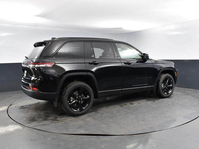 new 2025 Jeep Grand Cherokee car, priced at $44,520