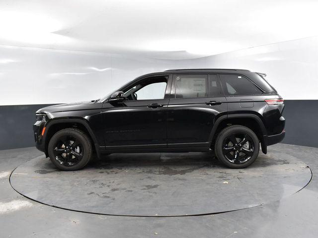 new 2025 Jeep Grand Cherokee car, priced at $44,520