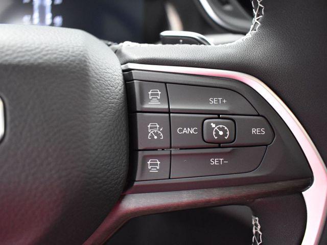 new 2025 Jeep Grand Cherokee car, priced at $50,081