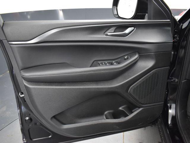 new 2025 Jeep Grand Cherokee car, priced at $46,381
