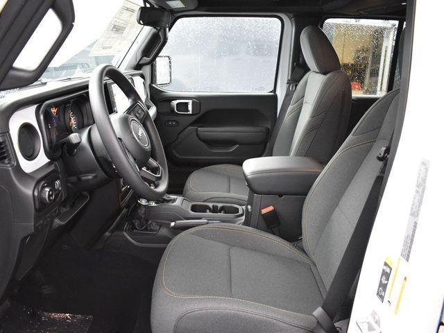 new 2025 Jeep Gladiator car, priced at $41,445
