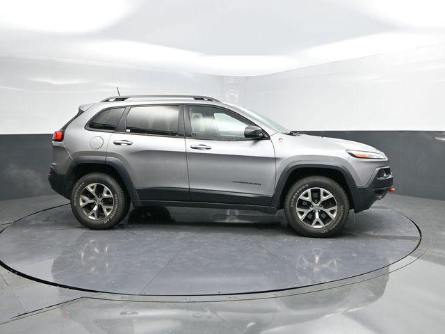 used 2016 Jeep Cherokee car, priced at $13,698