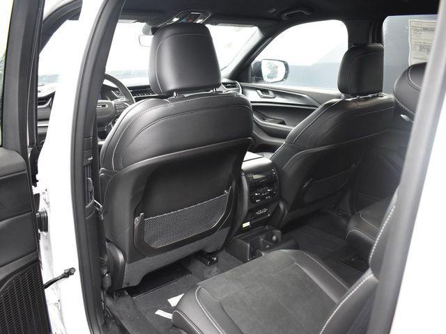 new 2025 Jeep Grand Cherokee L car, priced at $44,902