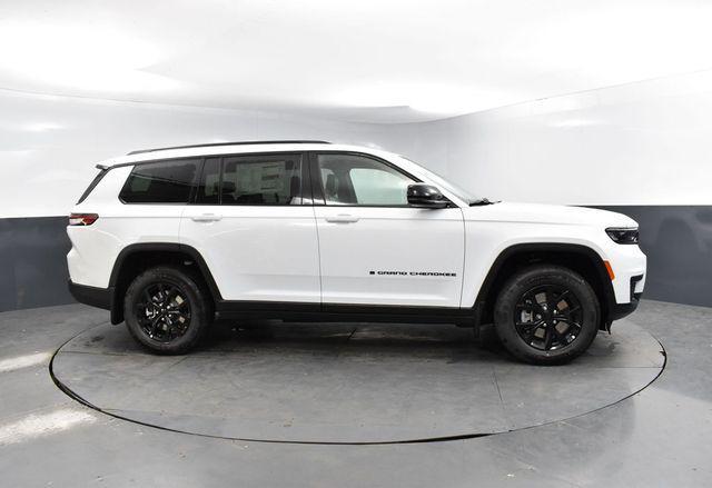 new 2025 Jeep Grand Cherokee L car, priced at $44,902