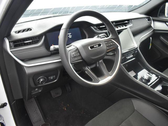 new 2025 Jeep Grand Cherokee L car, priced at $44,902