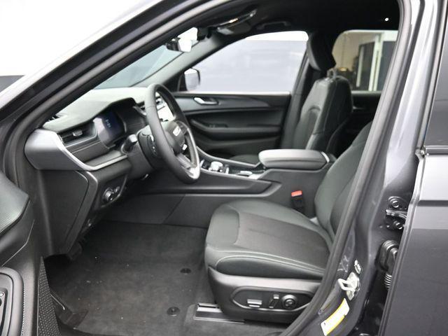 new 2025 Jeep Grand Cherokee car, priced at $36,034