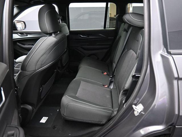 new 2025 Jeep Grand Cherokee car, priced at $36,034