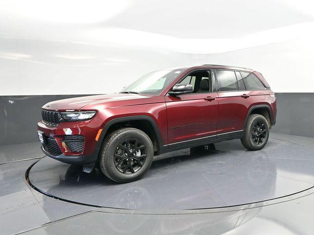 new 2025 Jeep Grand Cherokee car, priced at $42,150