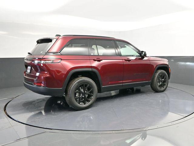 new 2025 Jeep Grand Cherokee car, priced at $42,150