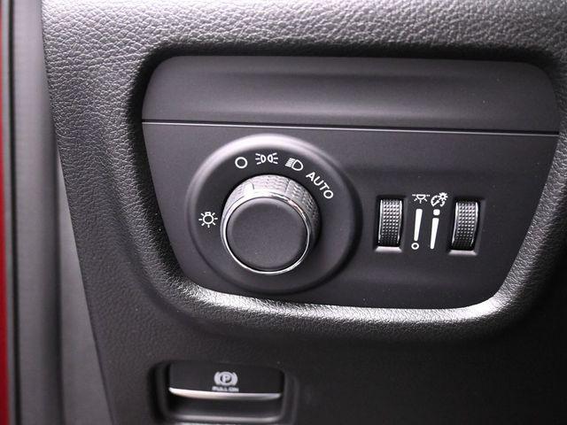 new 2025 Jeep Grand Cherokee car, priced at $42,150