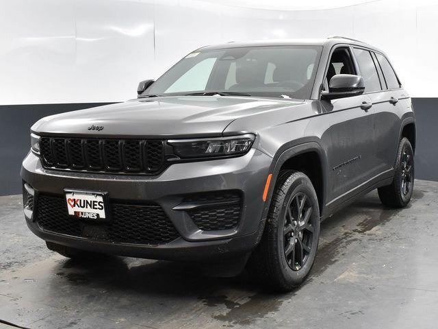 new 2025 Jeep Grand Cherokee car, priced at $41,504