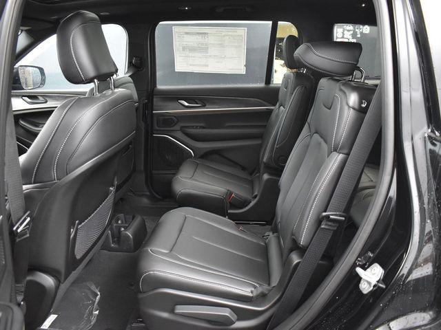 new 2025 Jeep Grand Cherokee L car, priced at $52,074
