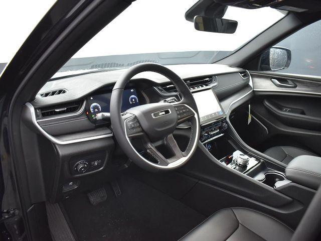 new 2025 Jeep Grand Cherokee L car, priced at $52,074