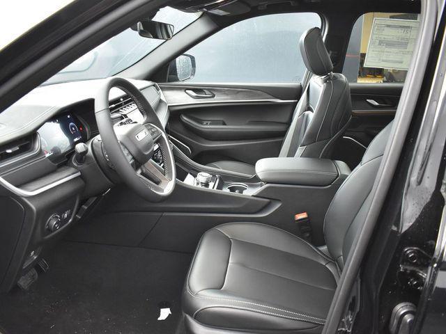 new 2025 Jeep Grand Cherokee L car, priced at $52,074