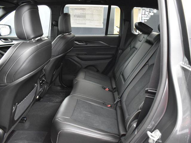 new 2025 Jeep Grand Cherokee car, priced at $47,143
