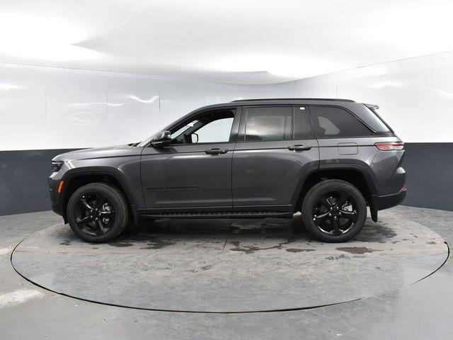 new 2025 Jeep Grand Cherokee car, priced at $47,143