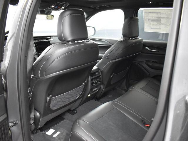new 2025 Jeep Grand Cherokee car, priced at $47,143