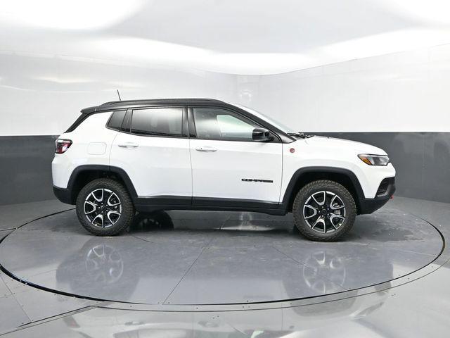 new 2026 Jeep Compass car, priced at $37,324