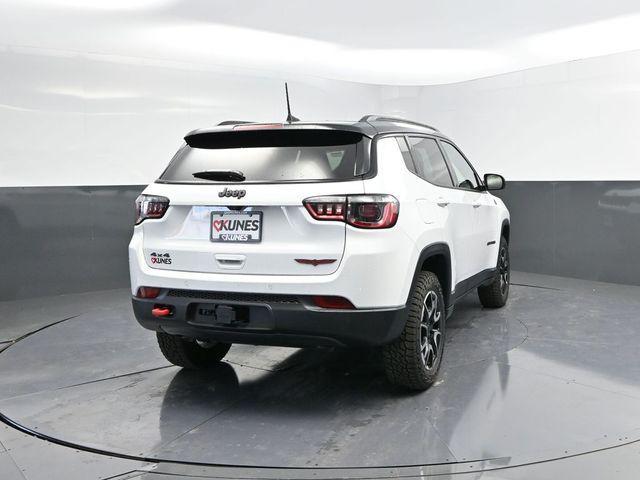 new 2026 Jeep Compass car, priced at $37,324