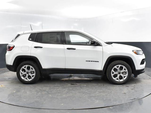 new 2025 Jeep Compass car, priced at $26,833