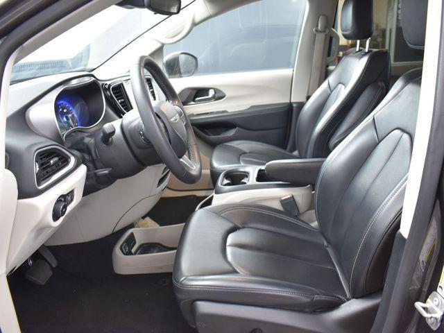 used 2023 Chrysler Pacifica car, priced at $23,297