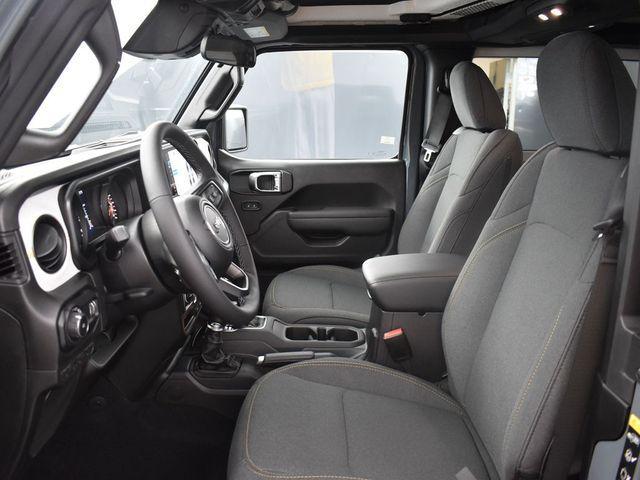 new 2025 Jeep Wrangler car, priced at $46,158