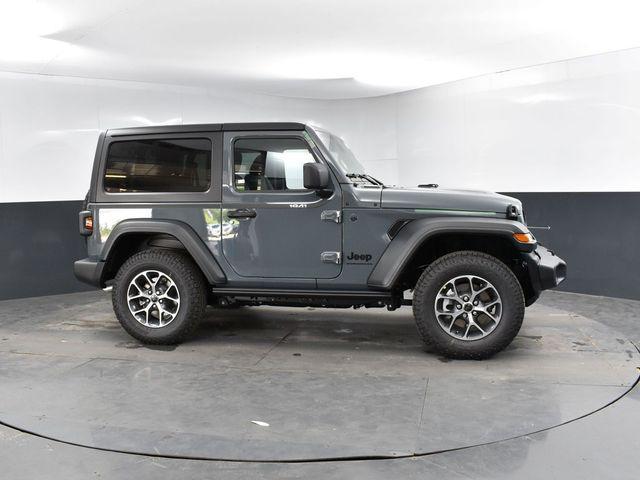 new 2025 Jeep Wrangler car, priced at $46,158