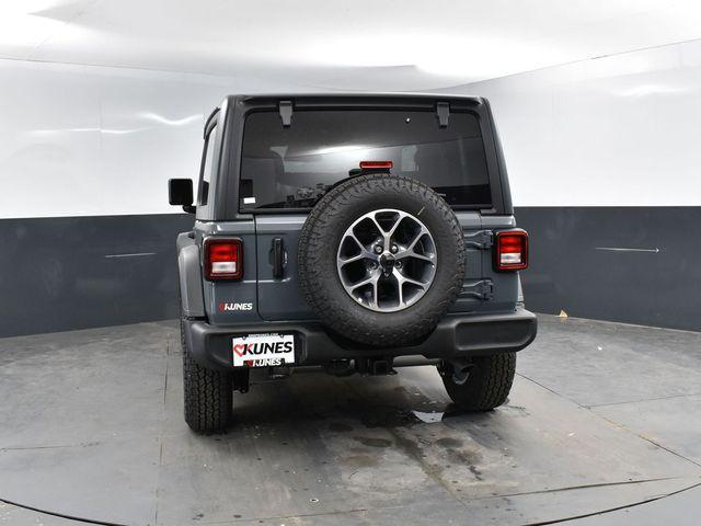 new 2025 Jeep Wrangler car, priced at $46,158