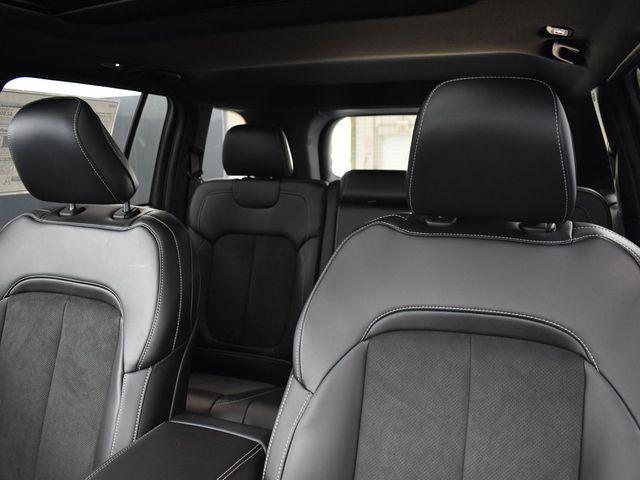 new 2025 Jeep Grand Cherokee car, priced at $40,636