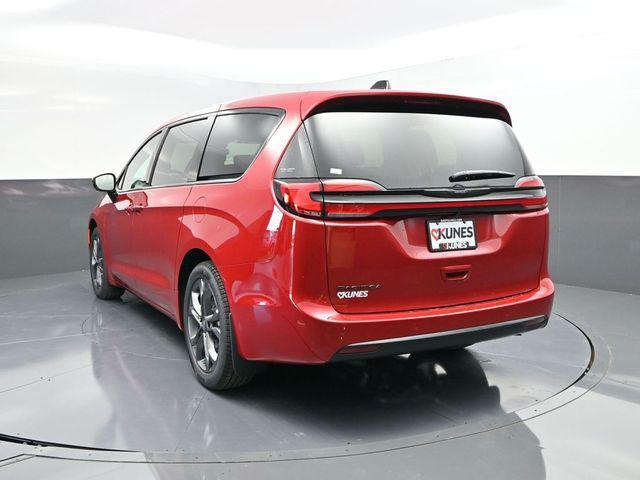new 2026 Chrysler Pacifica car, priced at $44,548