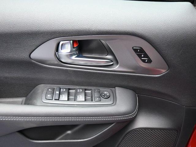 new 2026 Chrysler Pacifica car, priced at $44,548