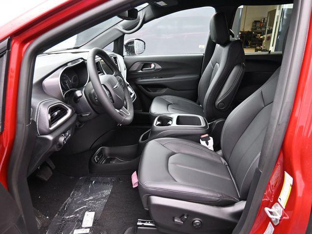 new 2026 Chrysler Pacifica car, priced at $44,548