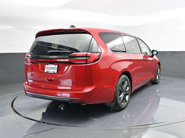 new 2026 Chrysler Pacifica car, priced at $44,548