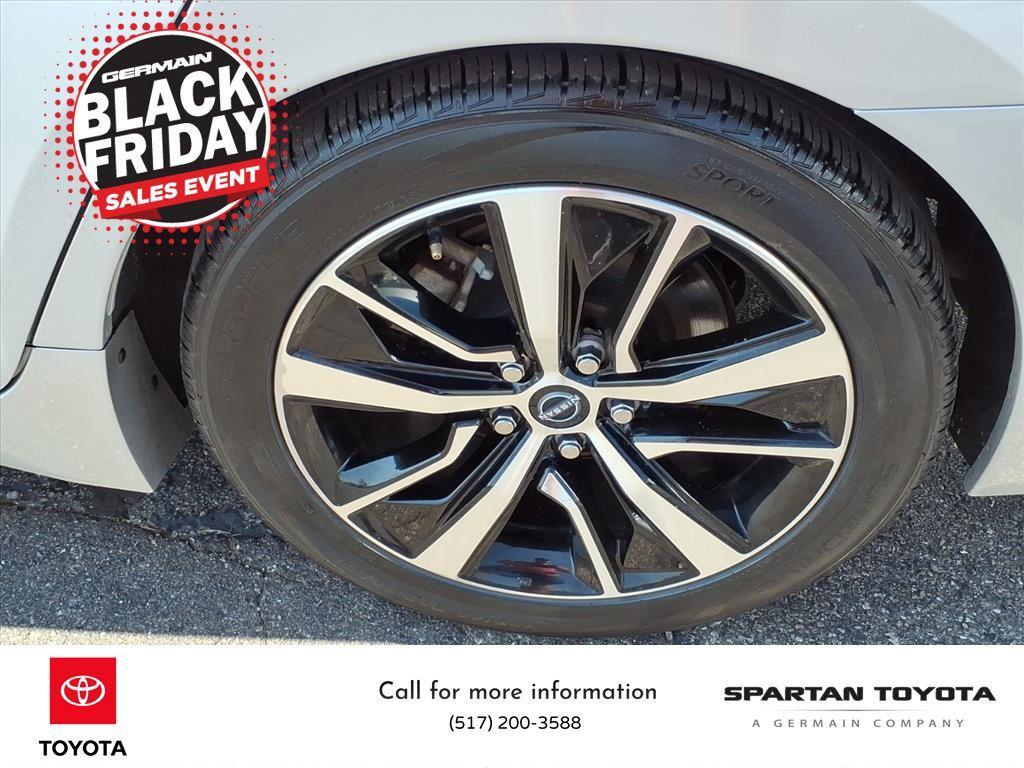 used 2023 Nissan Maxima car, priced at $19,560