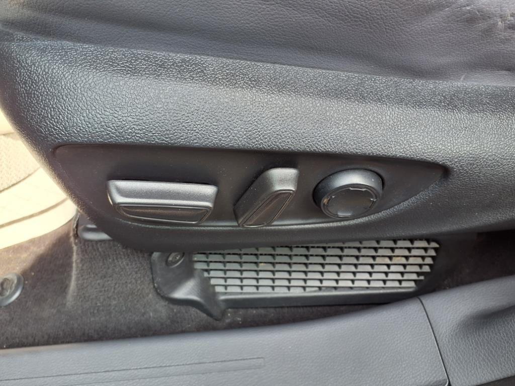 used 2022 Toyota Sienna car, priced at $34,896