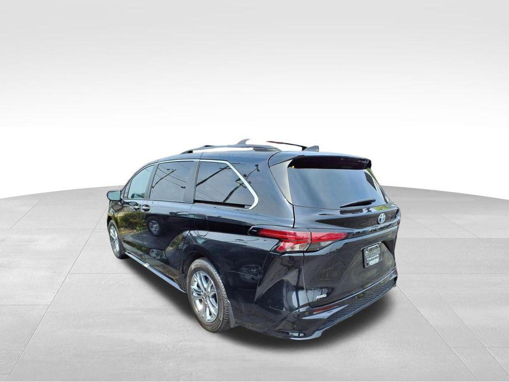 used 2022 Toyota Sienna car, priced at $34,896
