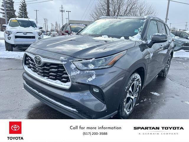 used 2021 Toyota Highlander car, priced at $28,199