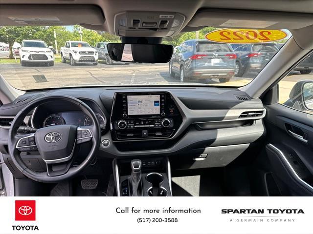 used 2022 Toyota Highlander car, priced at $35,750