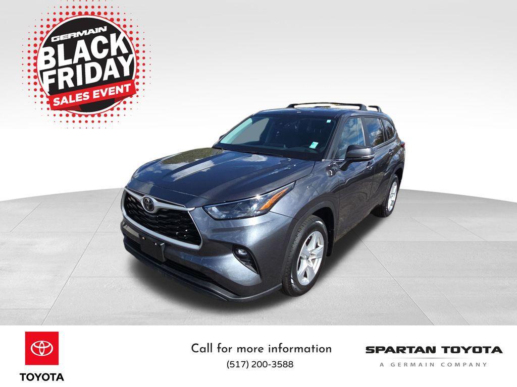 used 2023 Toyota Highlander car, priced at $27,899