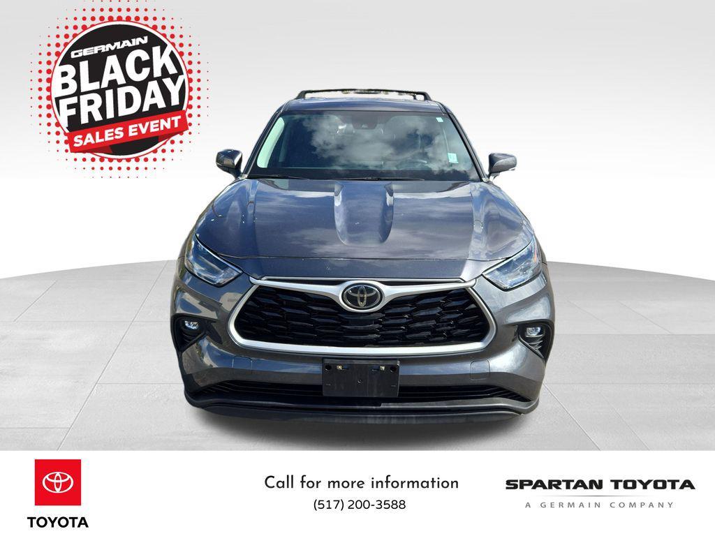 used 2023 Toyota Highlander car, priced at $27,899