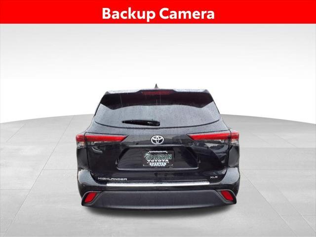 used 2023 Toyota Highlander car, priced at $34,271