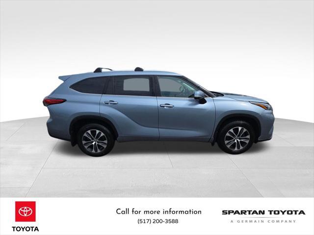 used 2021 Toyota Highlander car, priced at $36,313