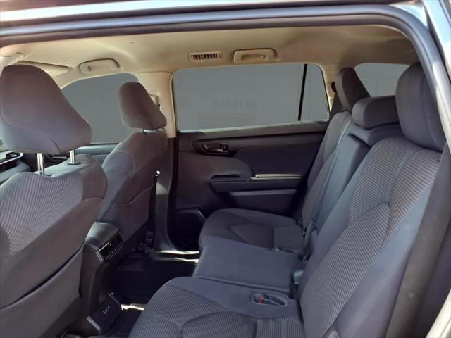 used 2023 Toyota Highlander car, priced at $32,121