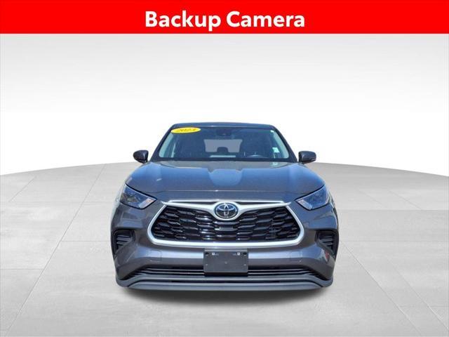 used 2023 Toyota Highlander car, priced at $32,121