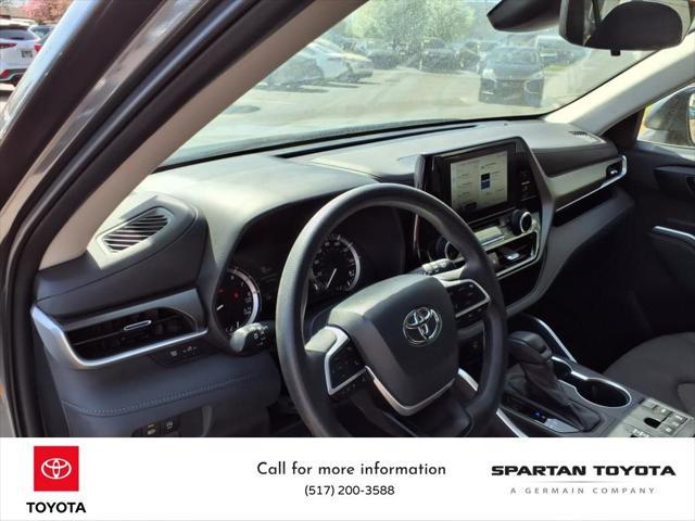used 2023 Toyota Highlander car, priced at $35,105