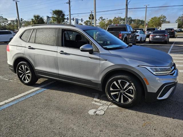 new 2024 Volkswagen Tiguan car, priced at $30,965